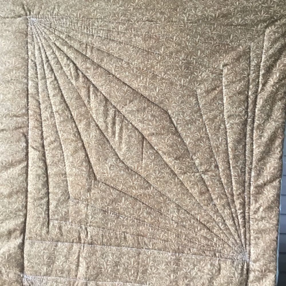 Handmade Quilt   - Picture 12 of 14